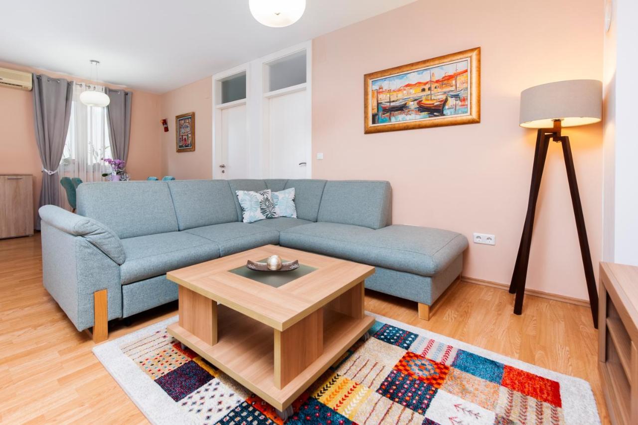 Apartment Deluxe Rovinj Exteriör bild